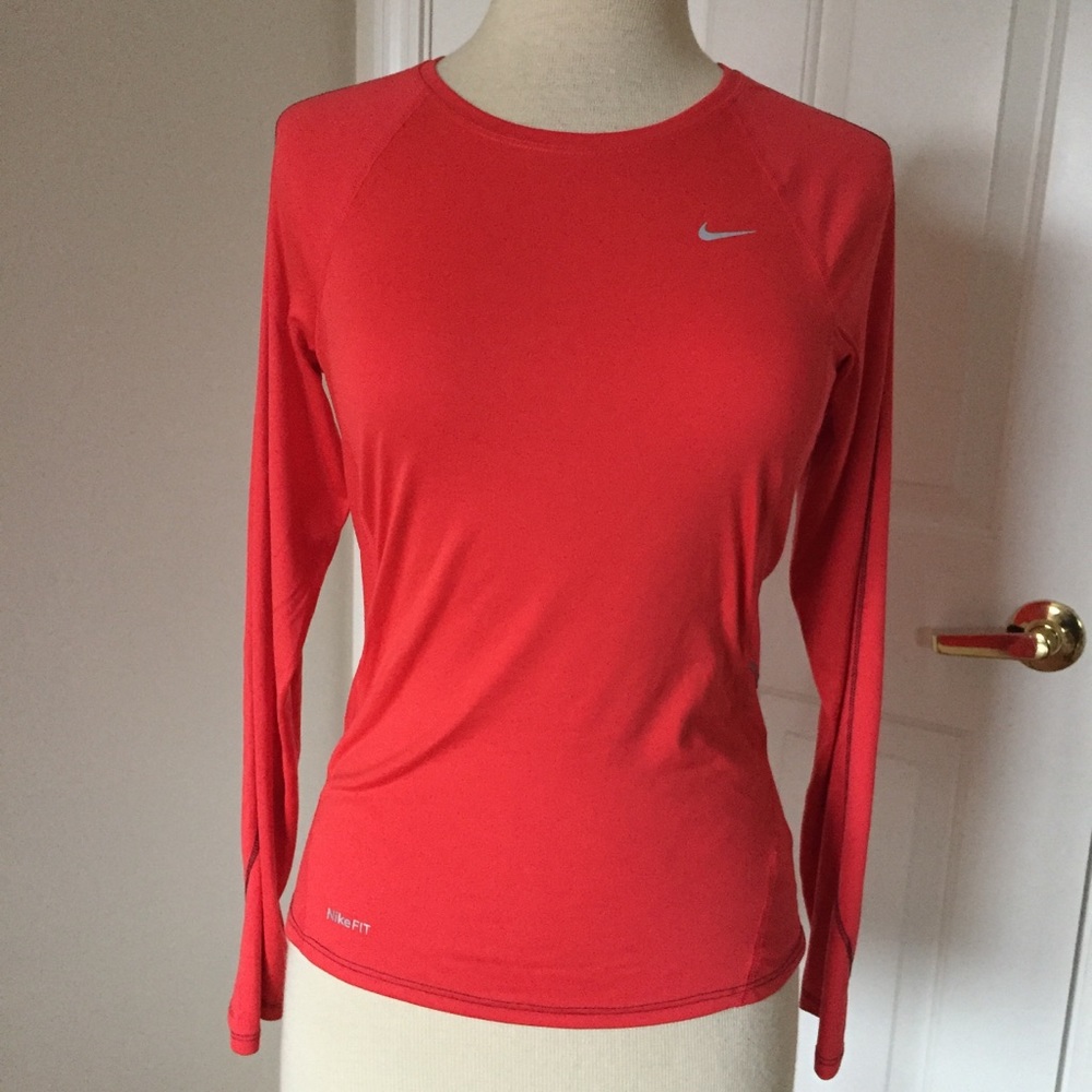 Nike FIT Running Workout Top